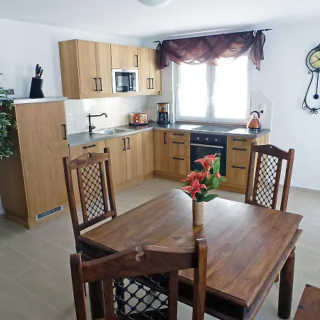 Apartment Reh *